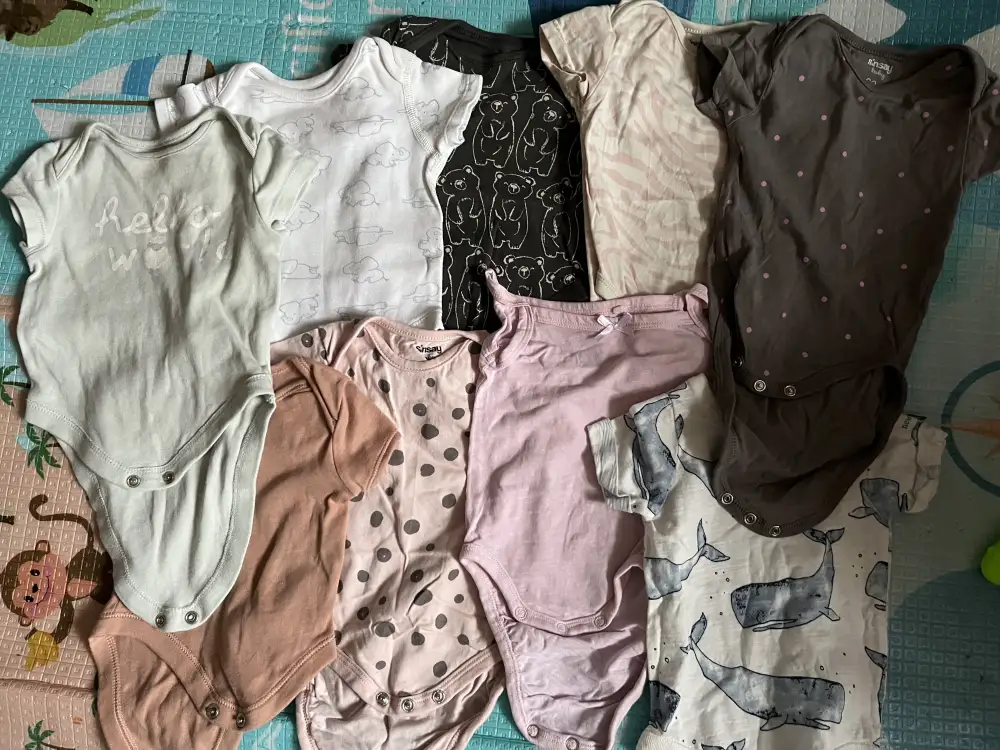 Боди с длинным и коротким рукавом.