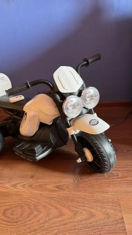 Электро мотоцикл с пультом ду