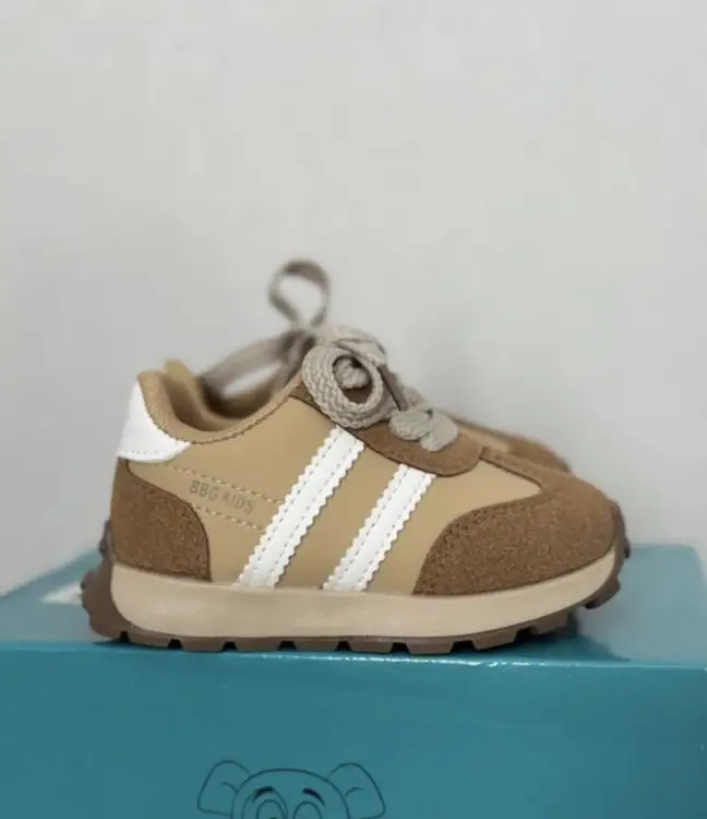 Кроссовки новые