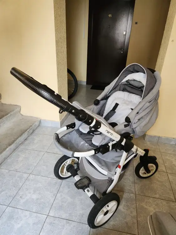 Б/у коляска 2 в 1 в хорошем состоянии