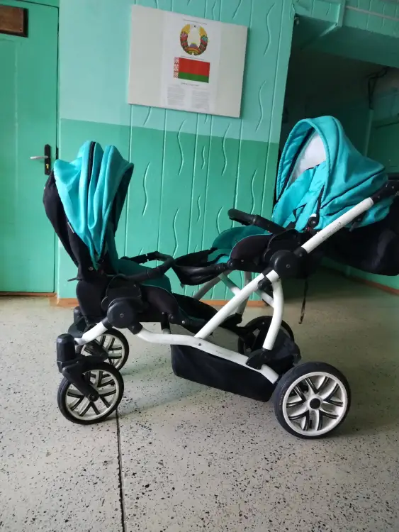 Коляска для двойни