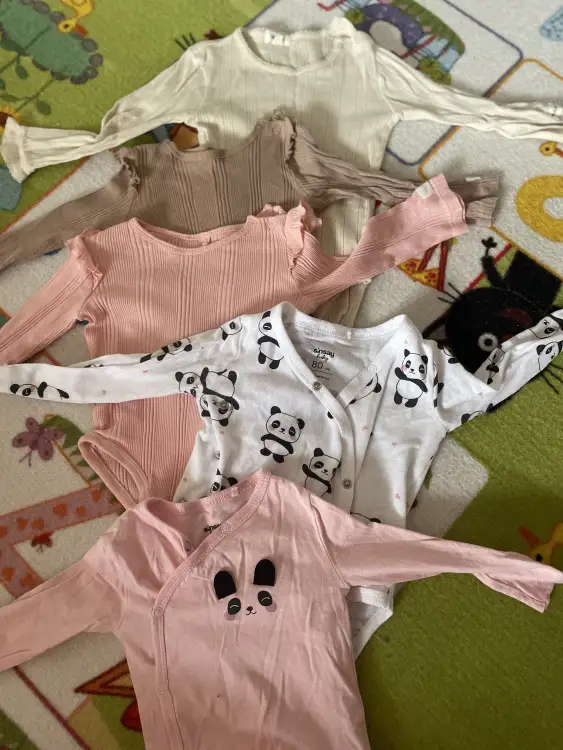 Лот одежды на девочку 6-12 мес