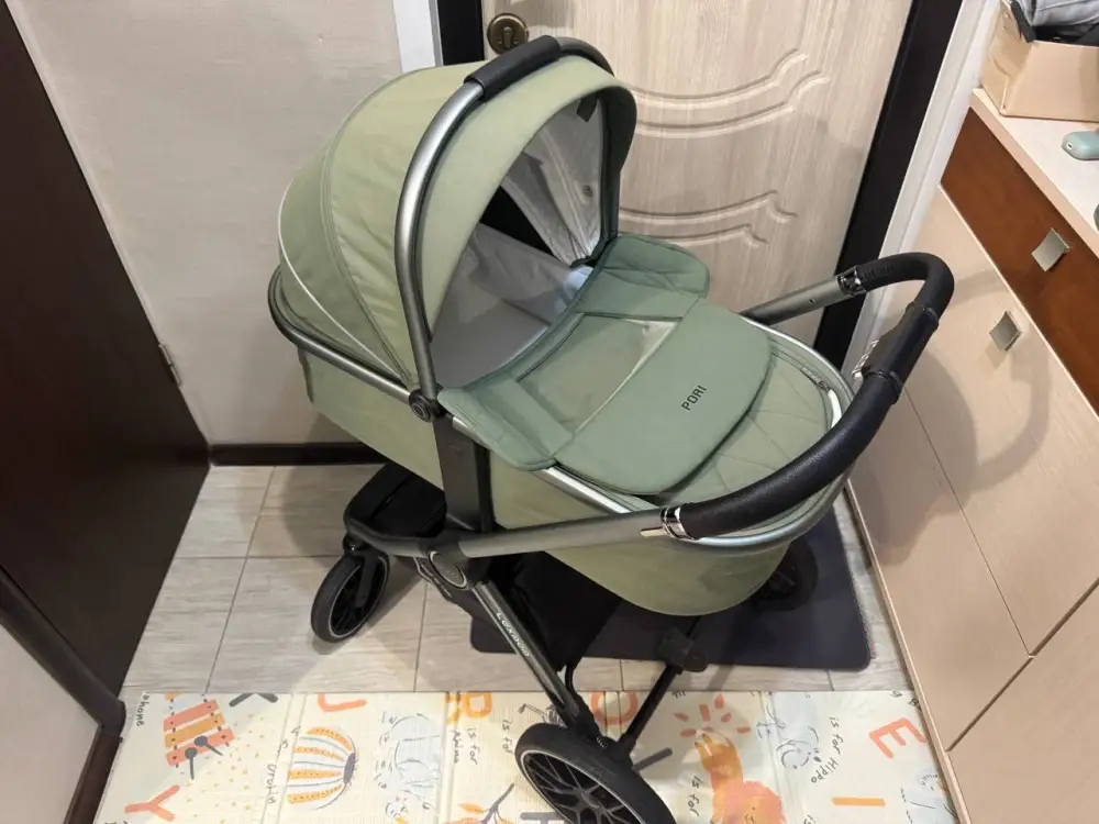 Продам коляску luxmom 811 2в1: прогулочный блок (реверсивный) и люлька в хорошем состоянии