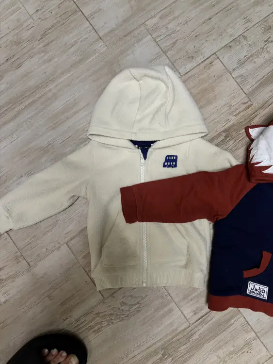 Лот теплых кофт