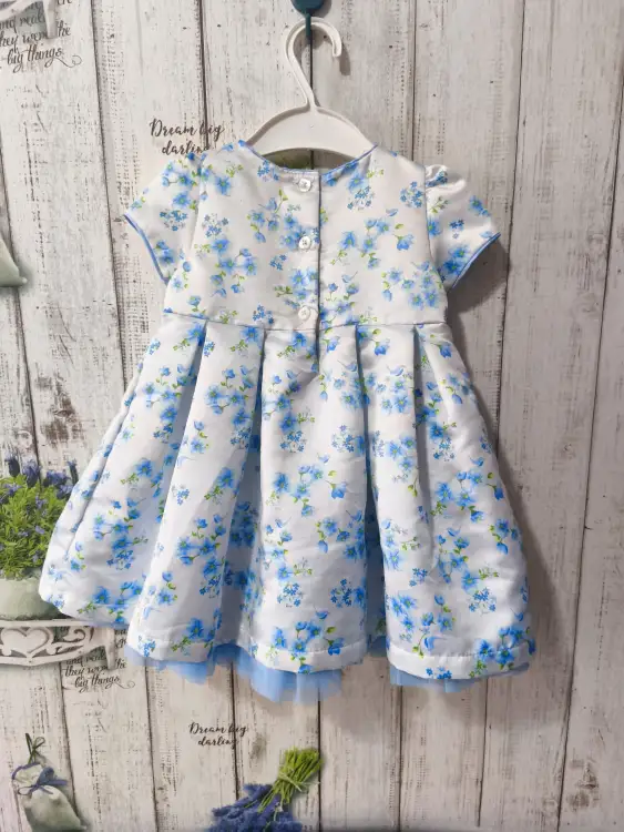 Платье нежное нарядное