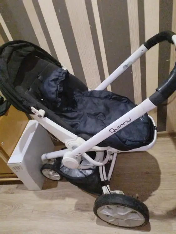 Прогулочная коляска Quinny mood 2в1