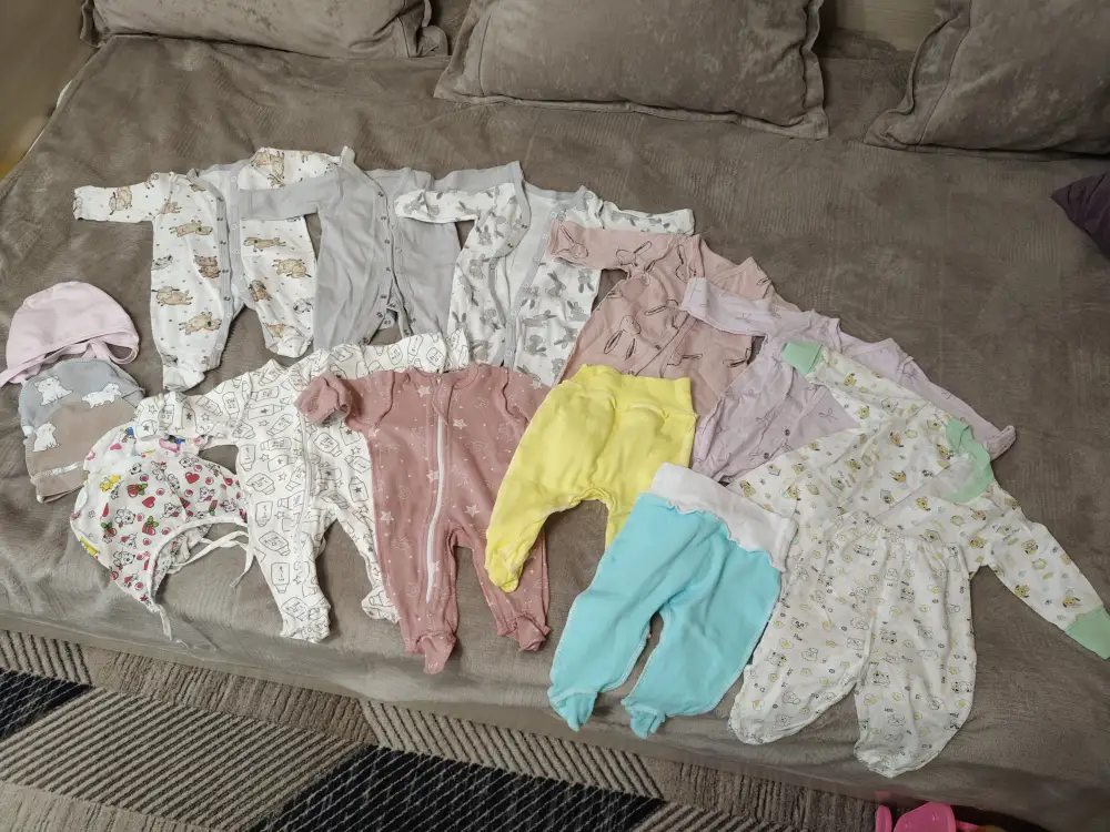 Лот одежды для новорождённого 50 размер