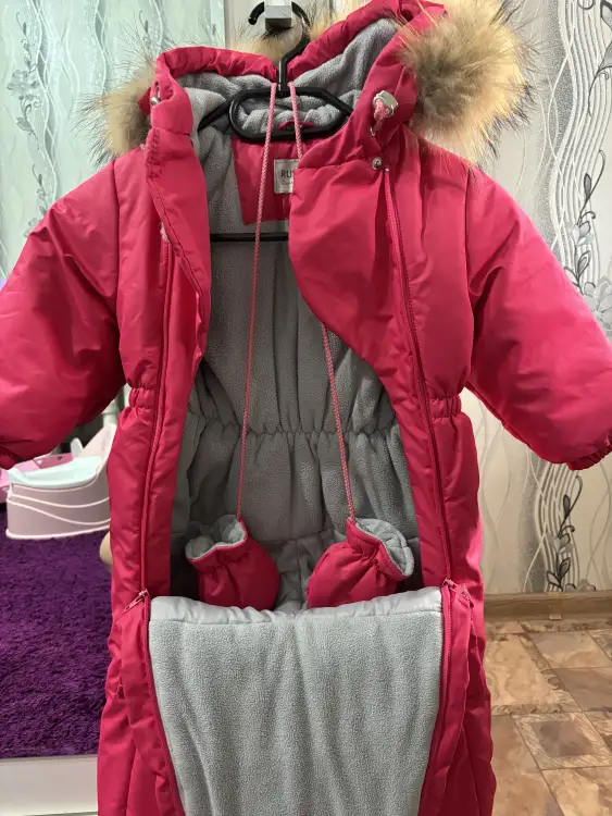 Теплый зимний комбинезон для девочки