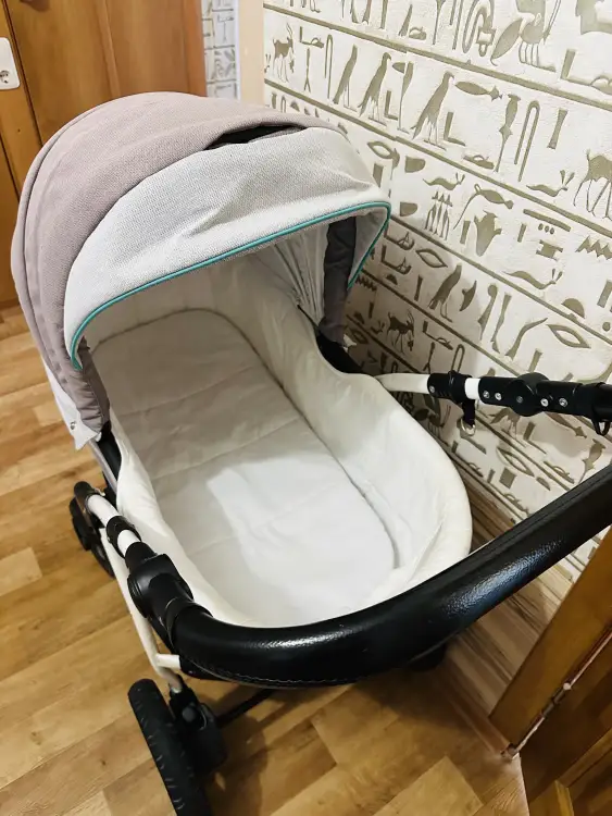 Коляска в хорошем состоянии