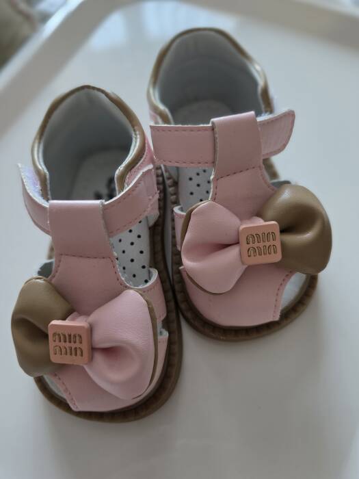 Босоножки для девочки