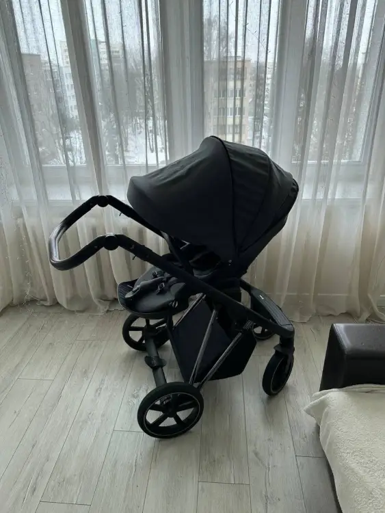 Детская коляска Roan Ivi Volcani