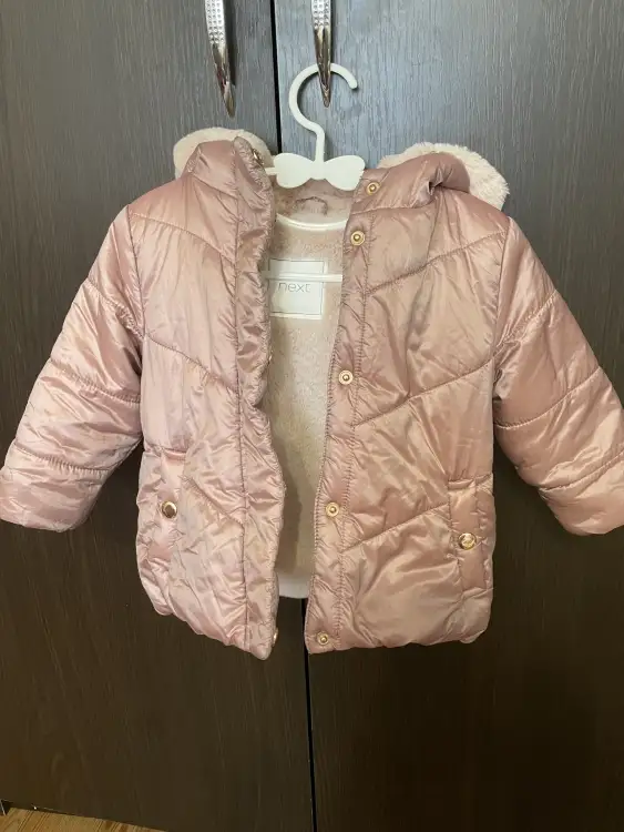 Куртка 86 размера в отличном состоянии