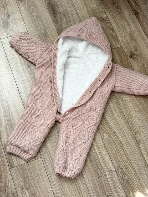 Комбинезон утепленный на весну р-р 68-74