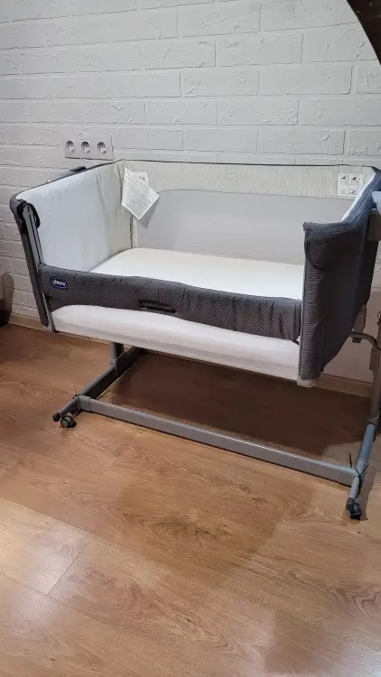 Кроватка  chicco