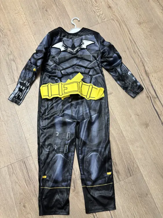 Карнавальный новогодний костюм бетмен