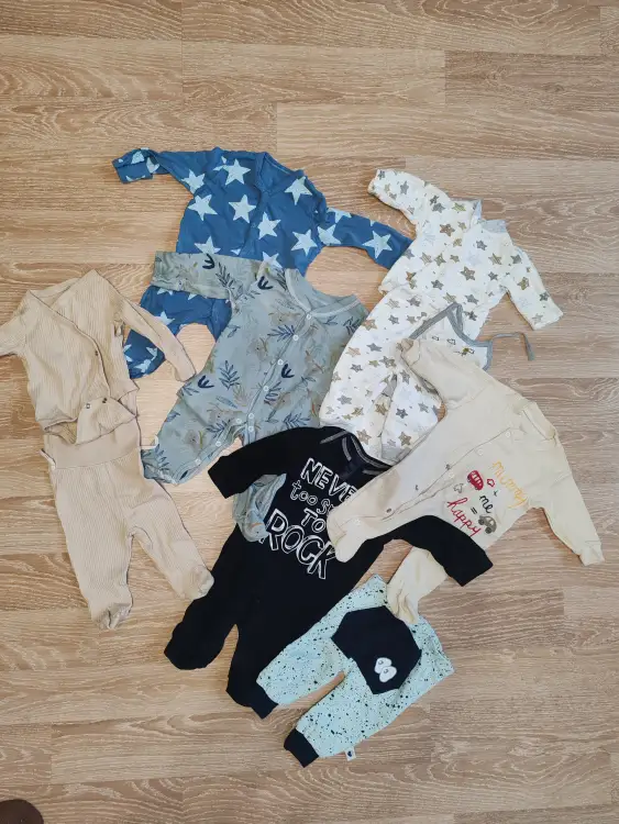 Лот одежды для новорождённых