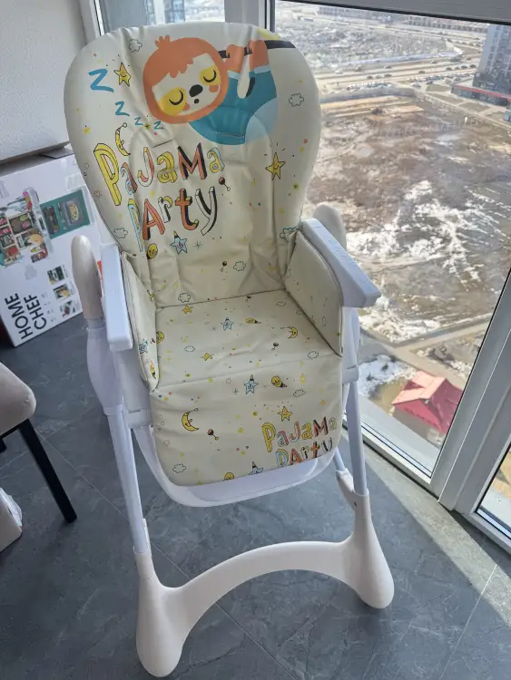 Стульчик для кормления