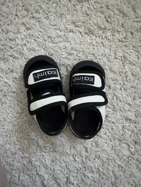 Детские босоножки