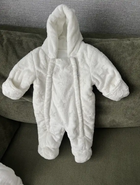 Комбинезоны для новорожденных