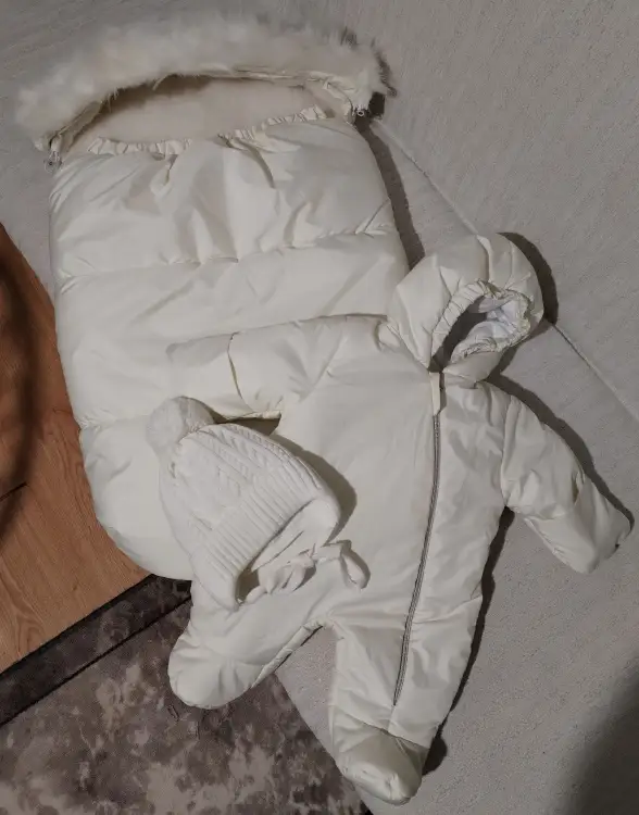 Комплект на выписку и для прогулок зимой