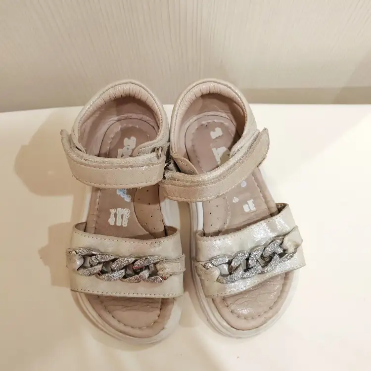 Босоножки лот