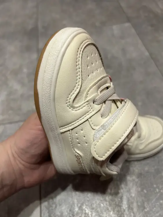 Кроссовки /кеды в идеальном состоянии