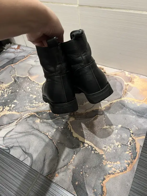 Полусапожки 36 размер на осень/весну на замке спереди