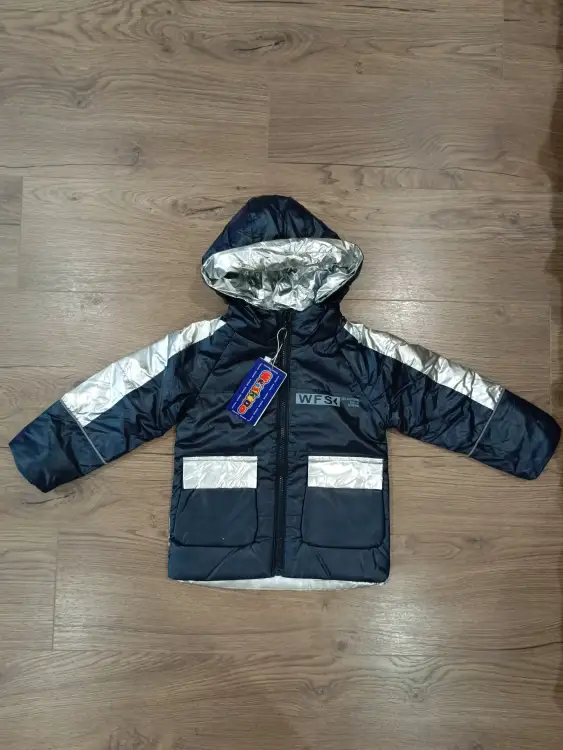 Новая куртка рост 98 на флисе