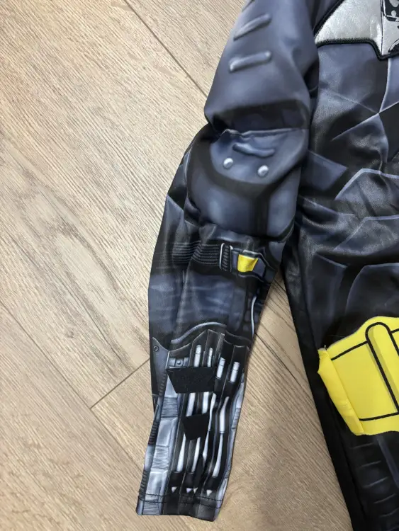 Карнавальный новогодний костюм бетмен