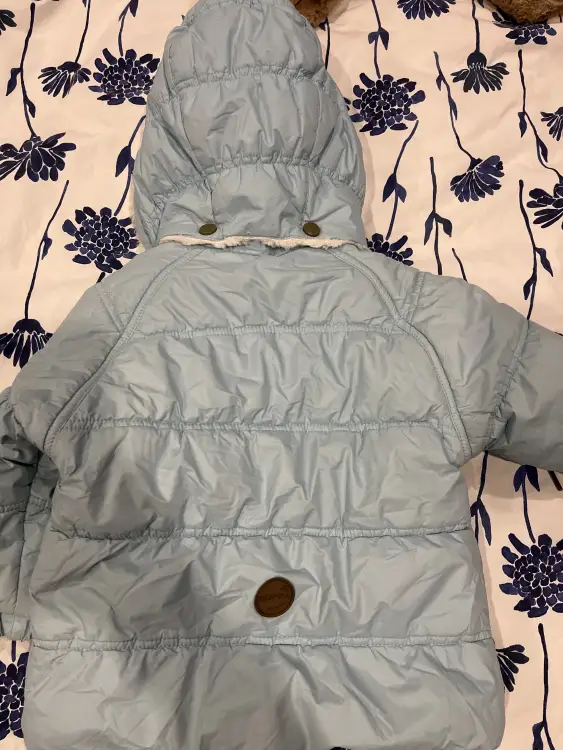 Куртка huppa. 92. Тёплая.водонепроницаемая и защита от ветра.