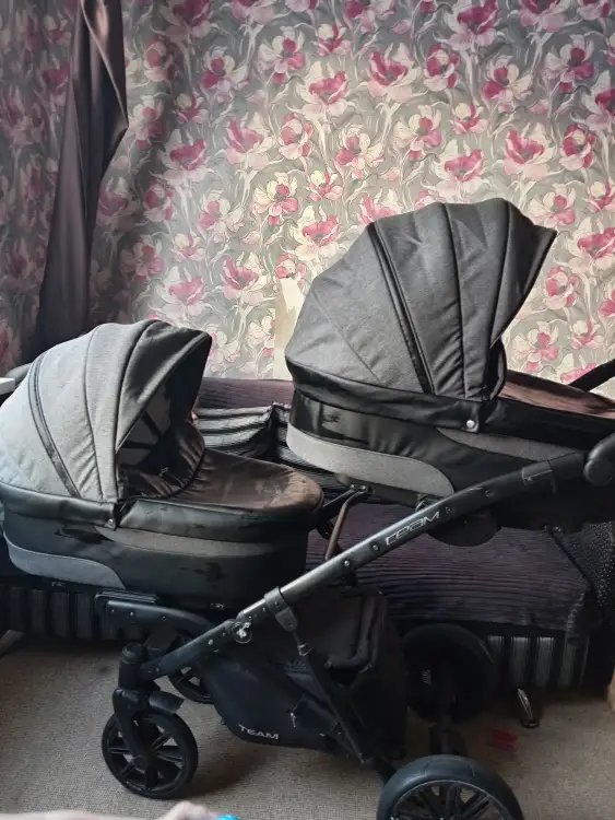 Коляска 2в1 для двойни