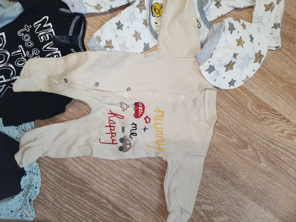 Лот одежды для новорождённых