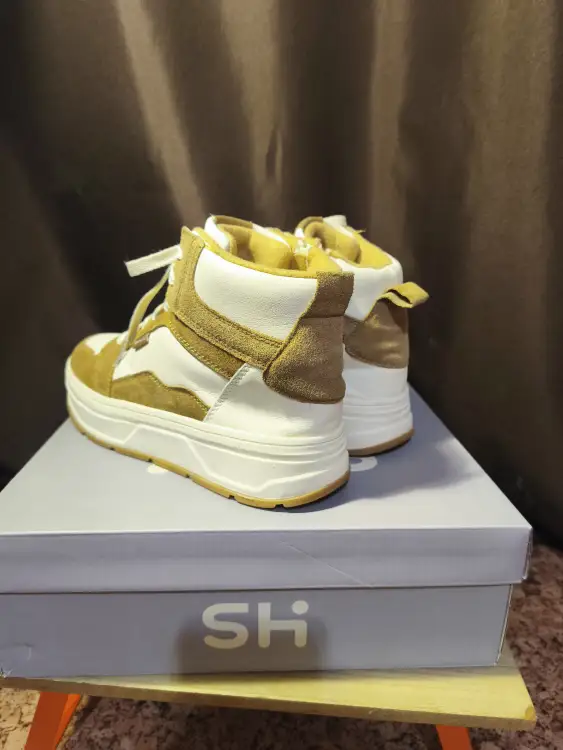 Кроссовки высокие утеплённые нат кожа