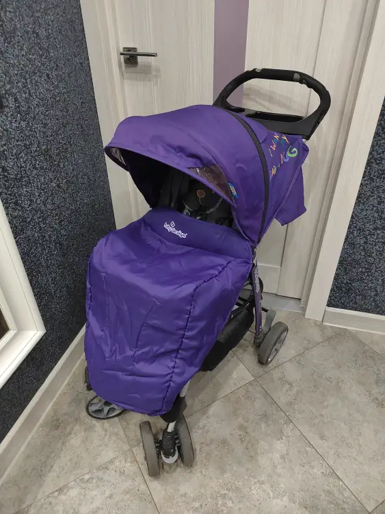 прогулочная коляска