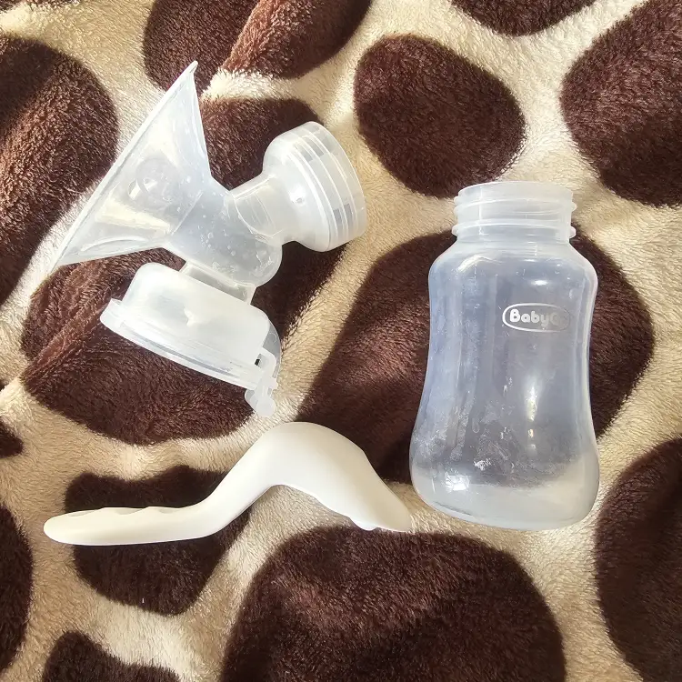 Ручной молокоотсос