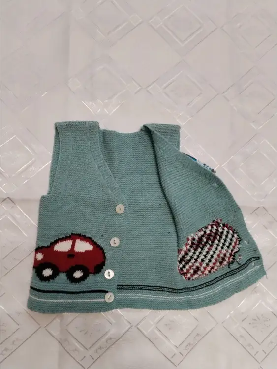 Жилетка новая вязаная для мальчика на 1-2 года
