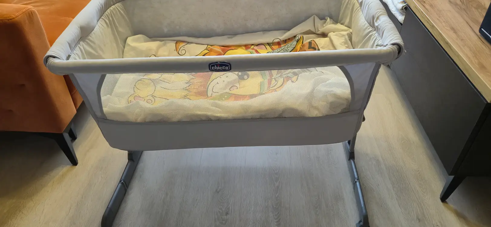 Приставная кроватка chicco nex2me