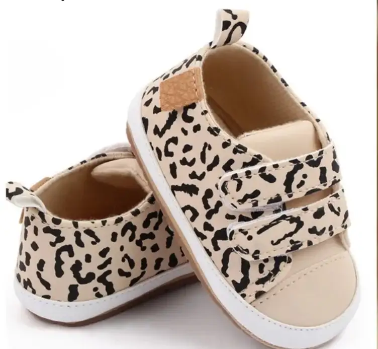 Пинетки для малышки.