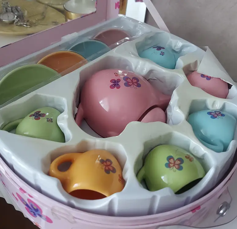 Чайный сервиз, посуда для девочки. Новая