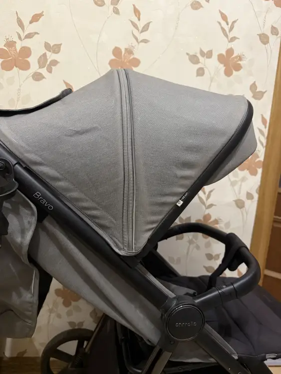 Прогулочная коляска в хорошем состоянии, покупалась новая , один владелец