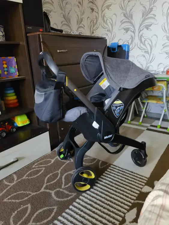 Коляска-автокресло (автолюлька)