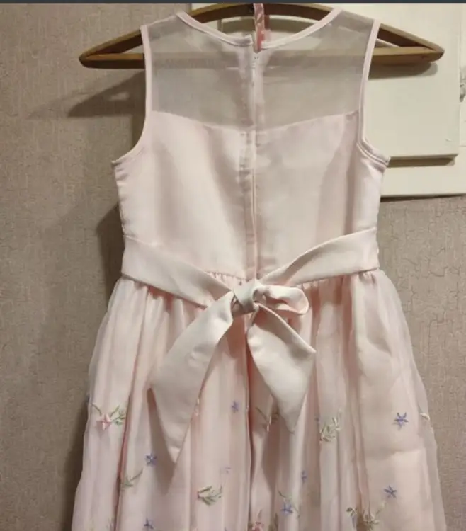Нарядное платье для девочки