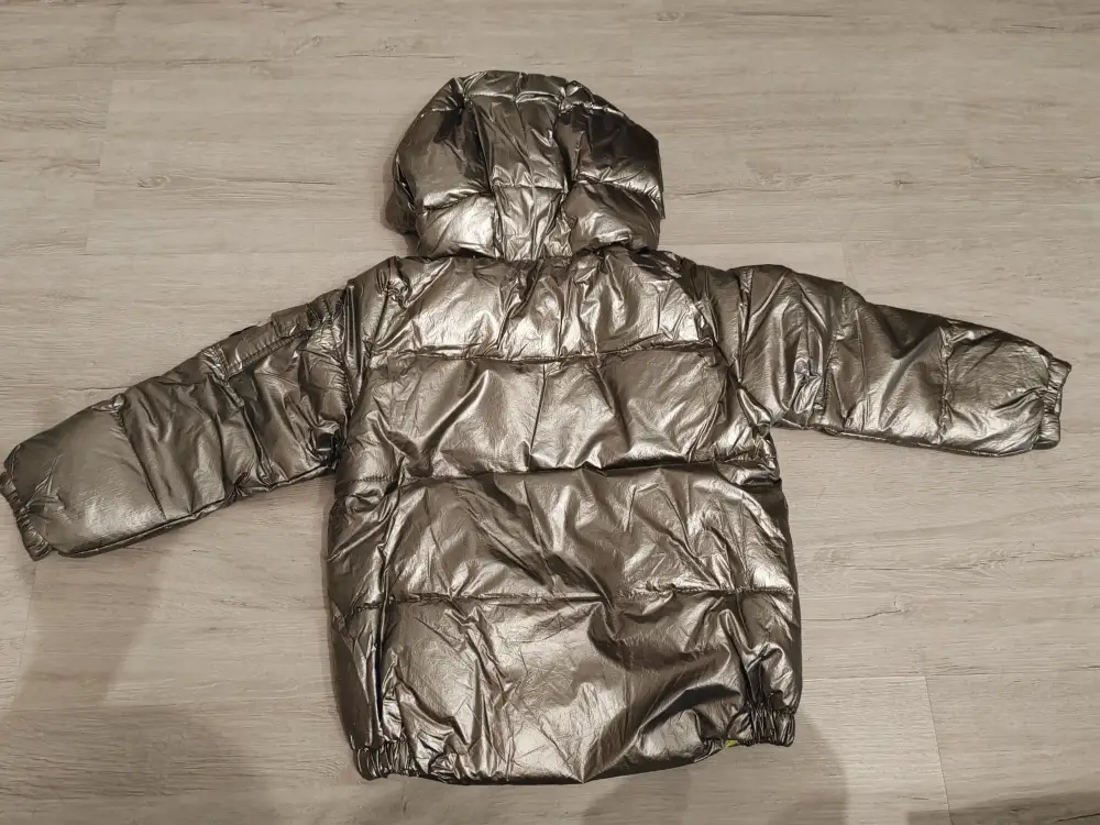 Куртка детская новая