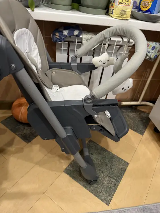 Стульчик для кормления + шезлонг , 2 в 1