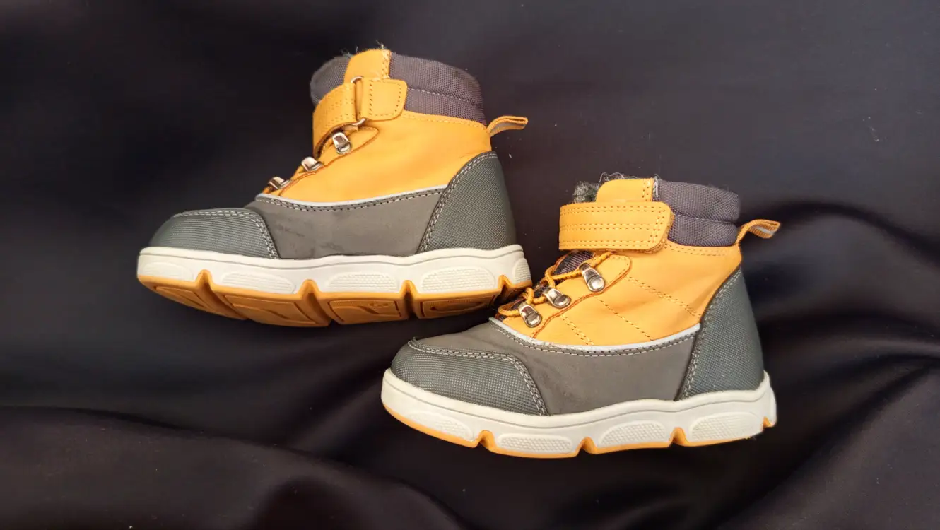 Ботинки демисезонные 26размер