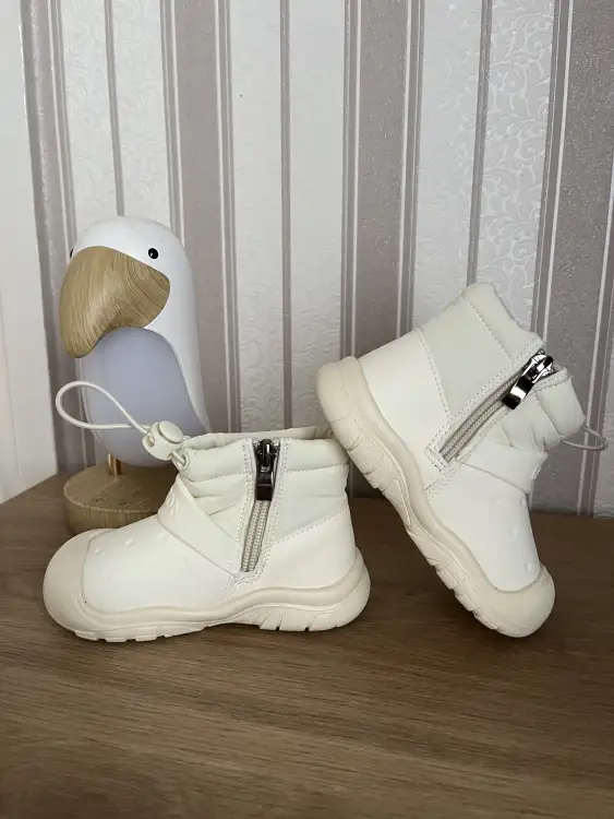 Сапожки деми новые 22 р-р