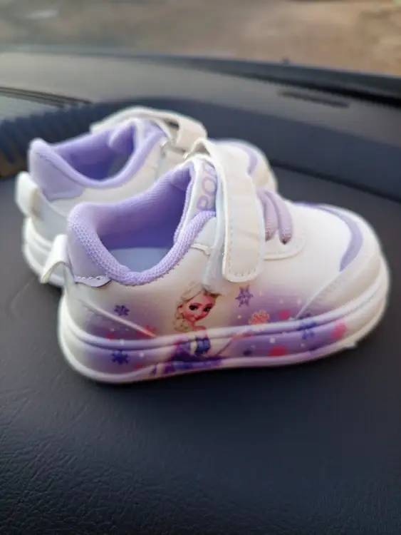Кроссовки Эльза весна размер 21