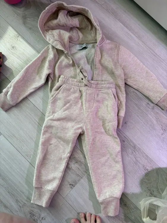 Лот одежды на весну для девочки (86-92)