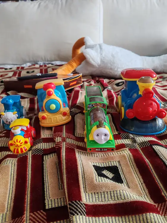 Лот паровозиков