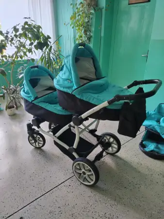 Коляска для двойни